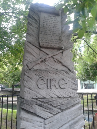 Mount Street Battle Monument on the south side of the Bridge. (Photo D.Breatnach)