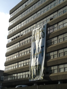 Banner suspended from the Tara Street side of Apollo House (Photo: D.Breatnach)